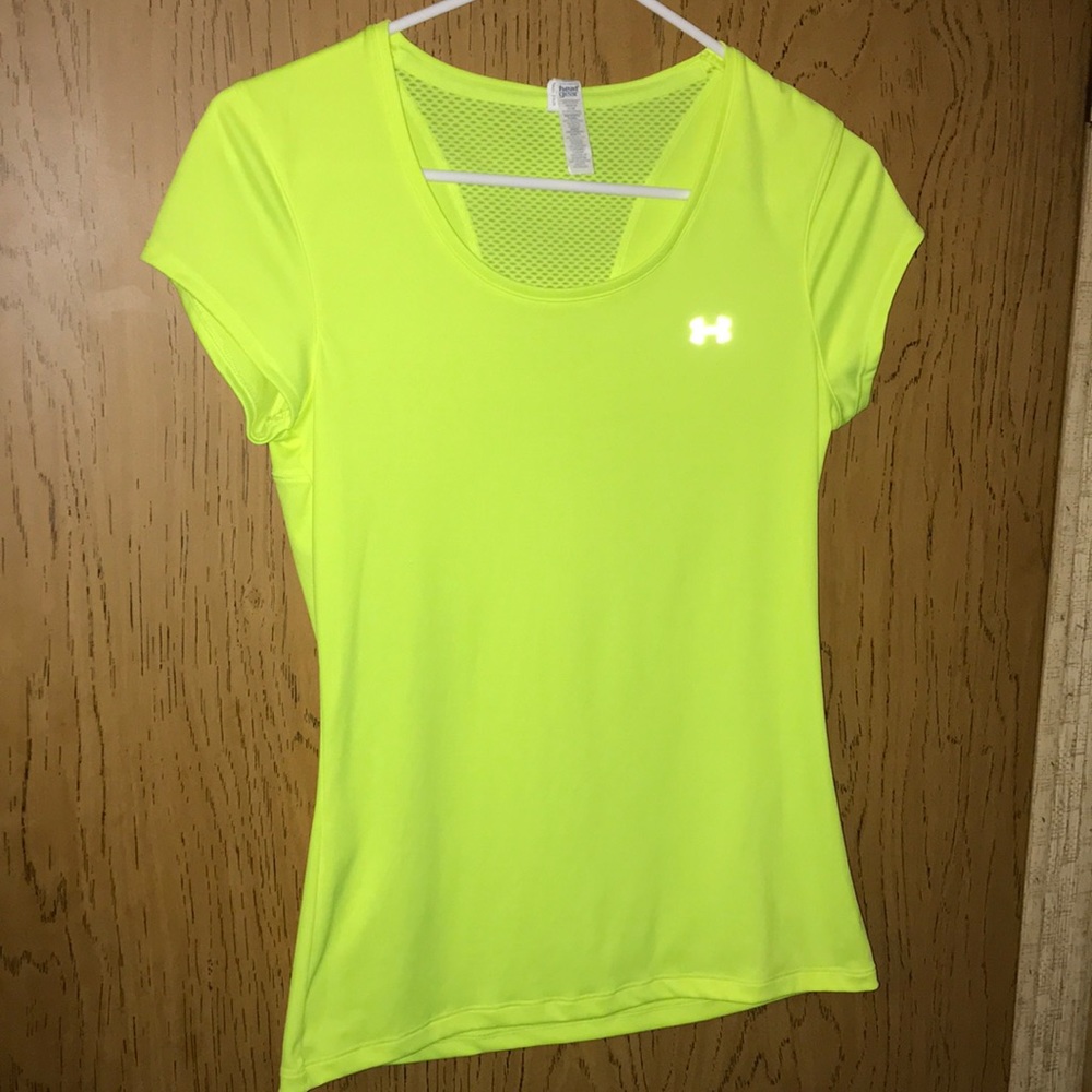 Under Armour shirt like new size XS